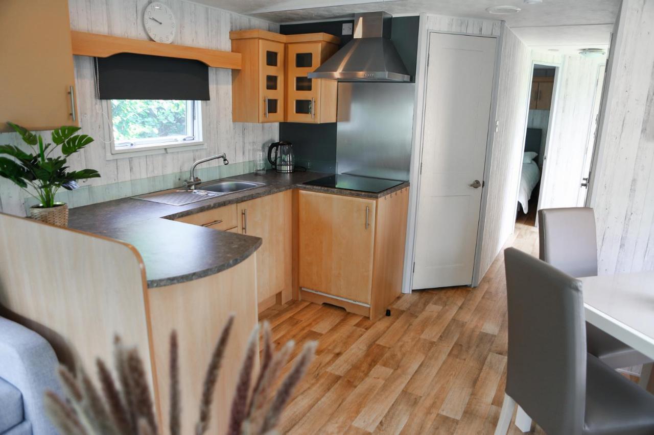 Chalet Op 5* Camping De Paardekreek コルトゲーネ エクステリア 写真