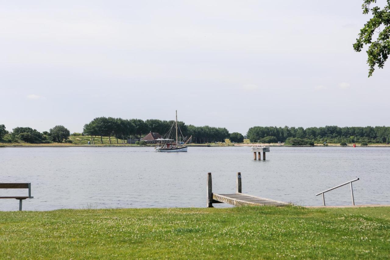 Chalet Op 5* Camping De Paardekreek コルトゲーネ エクステリア 写真