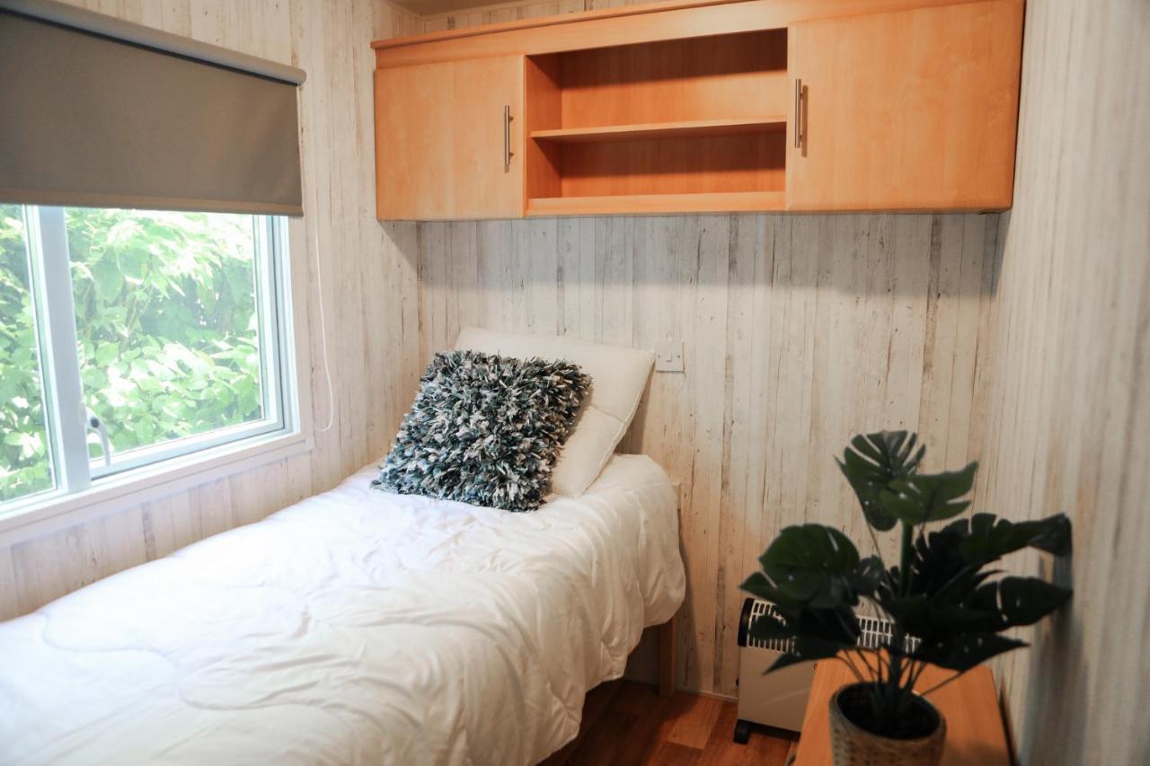 Chalet Op 5* Camping De Paardekreek コルトゲーネ エクステリア 写真